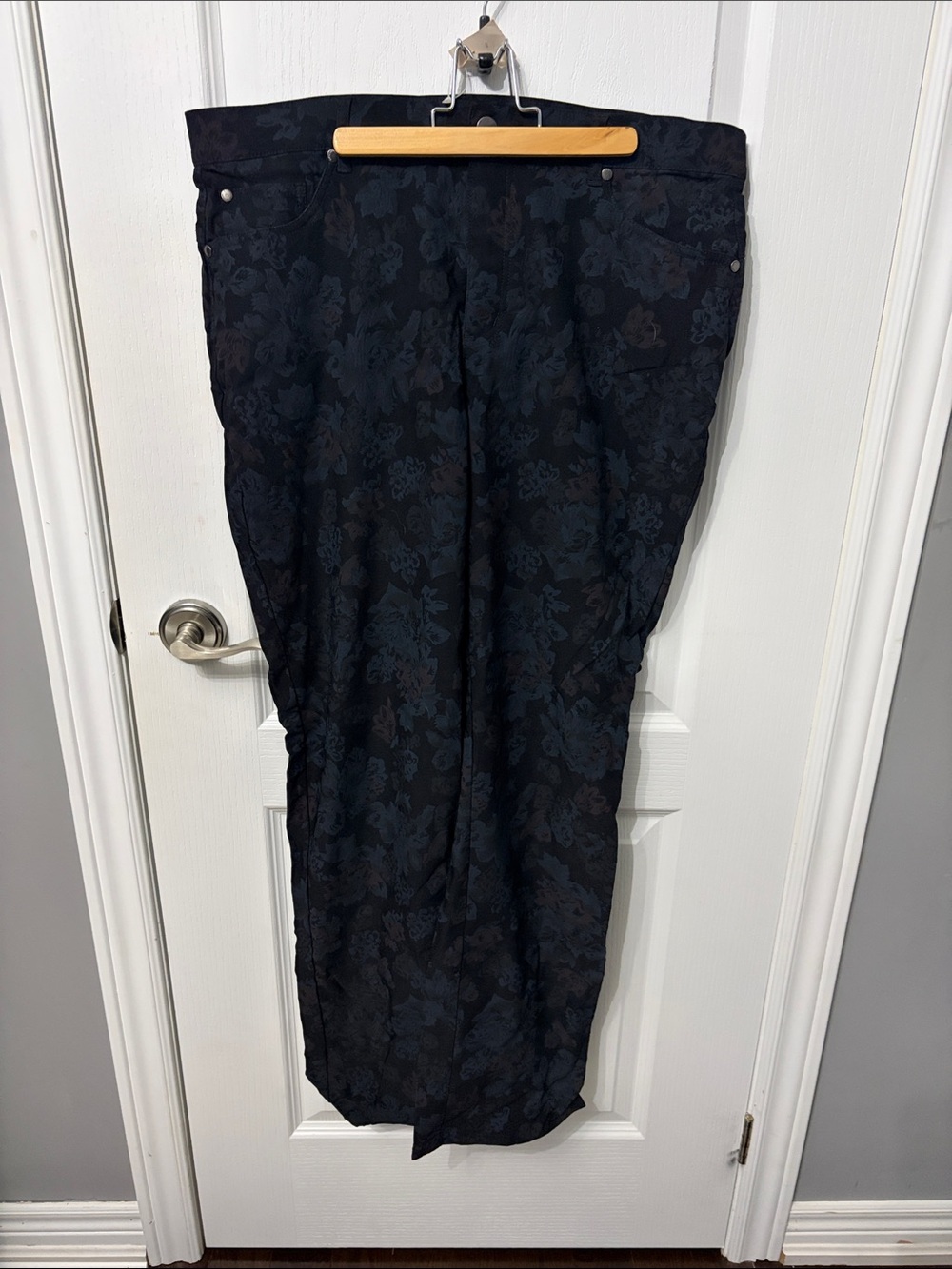 Simon Chang Black Floral Jacquard Trousers